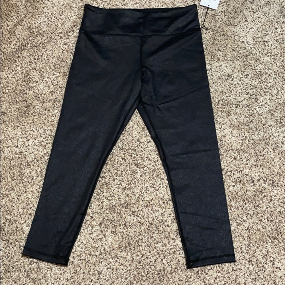Zyia BLACK VIBRATIONS